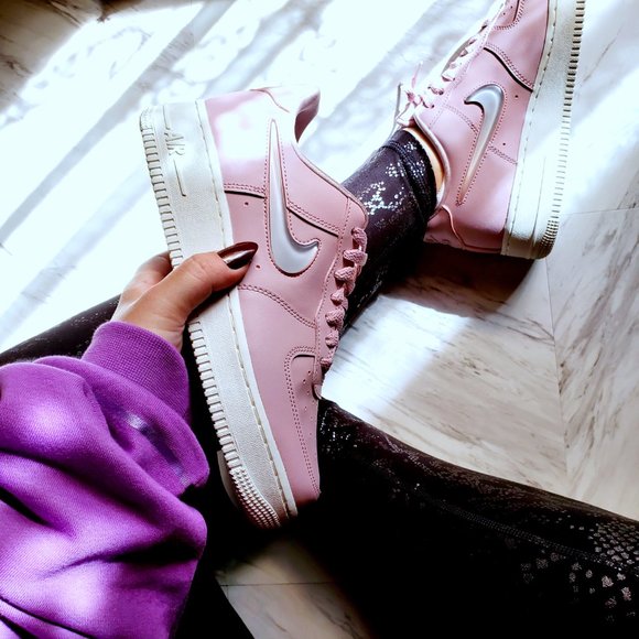 Nike Air Force 1 Premium SE - Picture 3 of 13